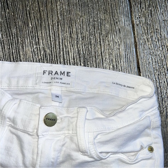 Frame Denim Le Skinny De Jeanne White Destressed Ripped Jeans S24 | Retail $208 - Picture 4 of 4